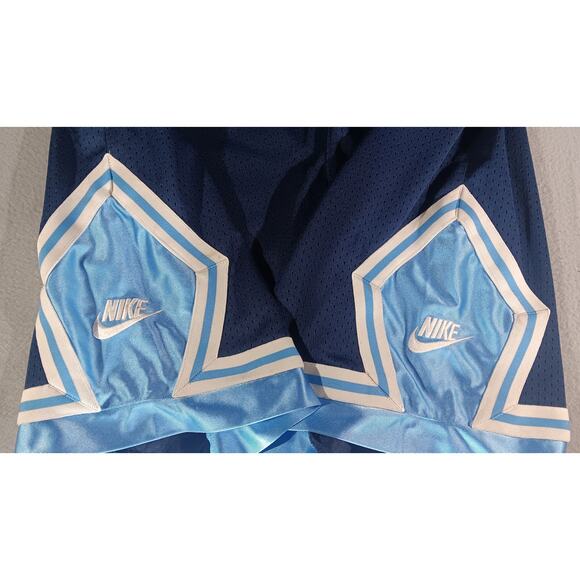 Nike Basketball Shorts XL Blue UNC Tar Heels Style Vintage Mesh Satin Trim 2000s - Picture 2 of 8